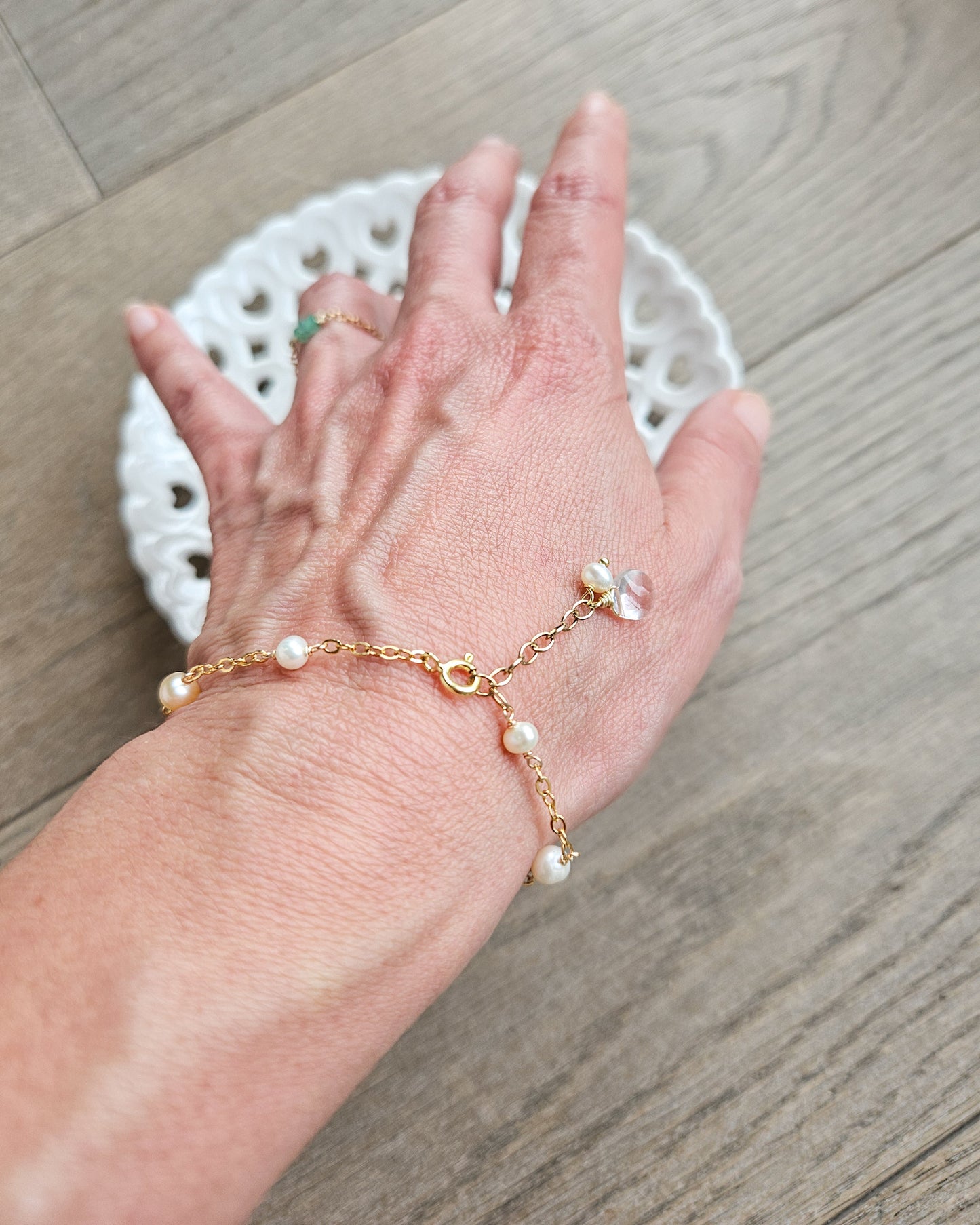 Pearl bracelet