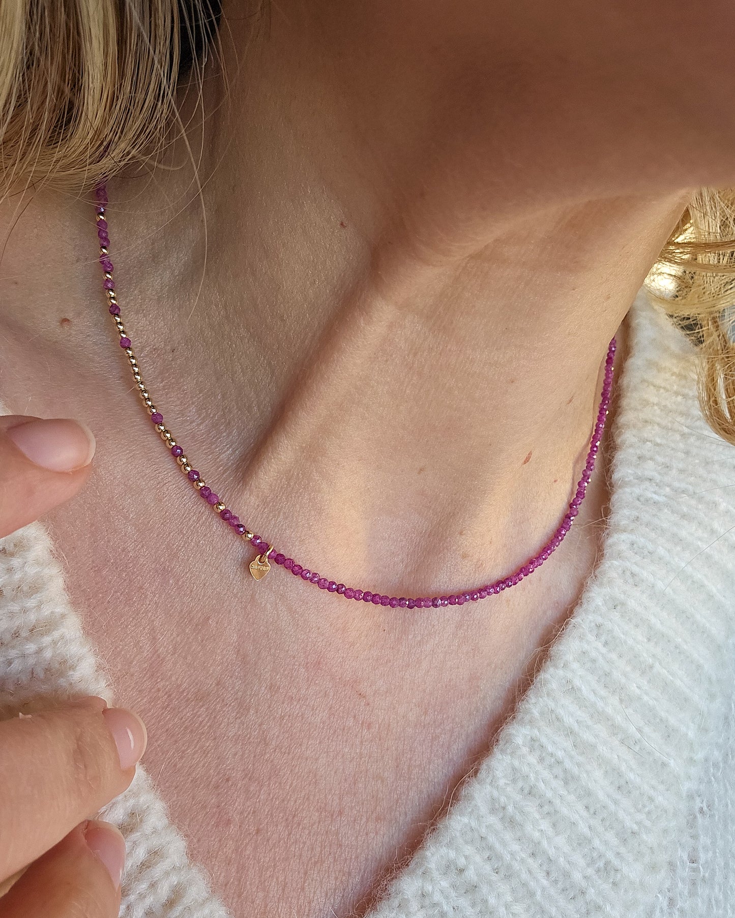 Micro ruby choker