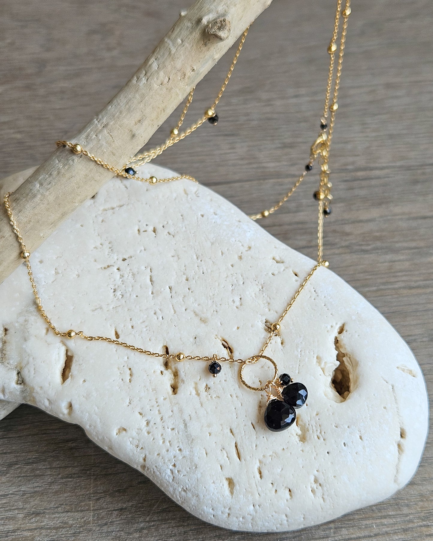 Balls Necklace with Black Spinel