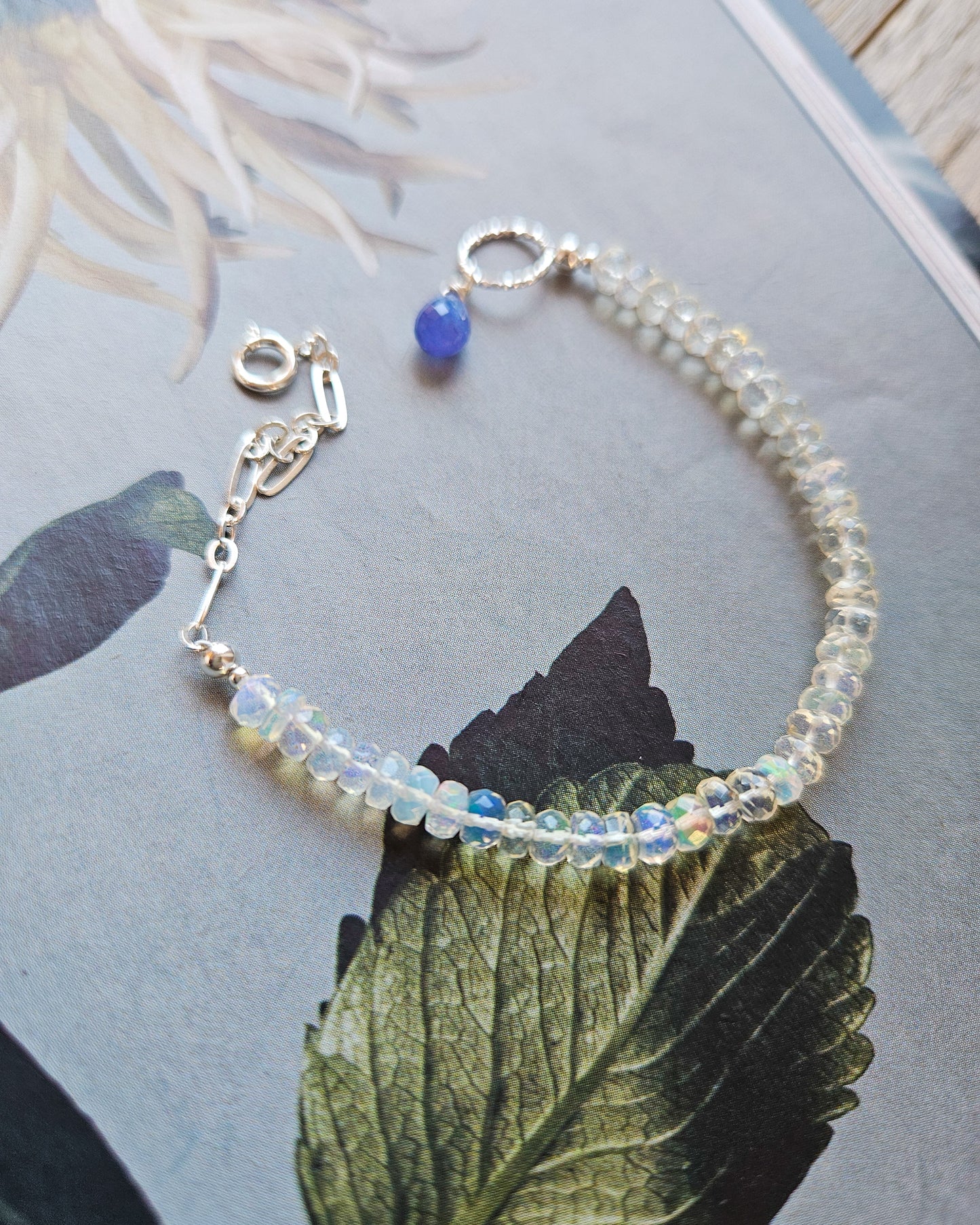 Bracciale Opale cangiante e Tanzanite