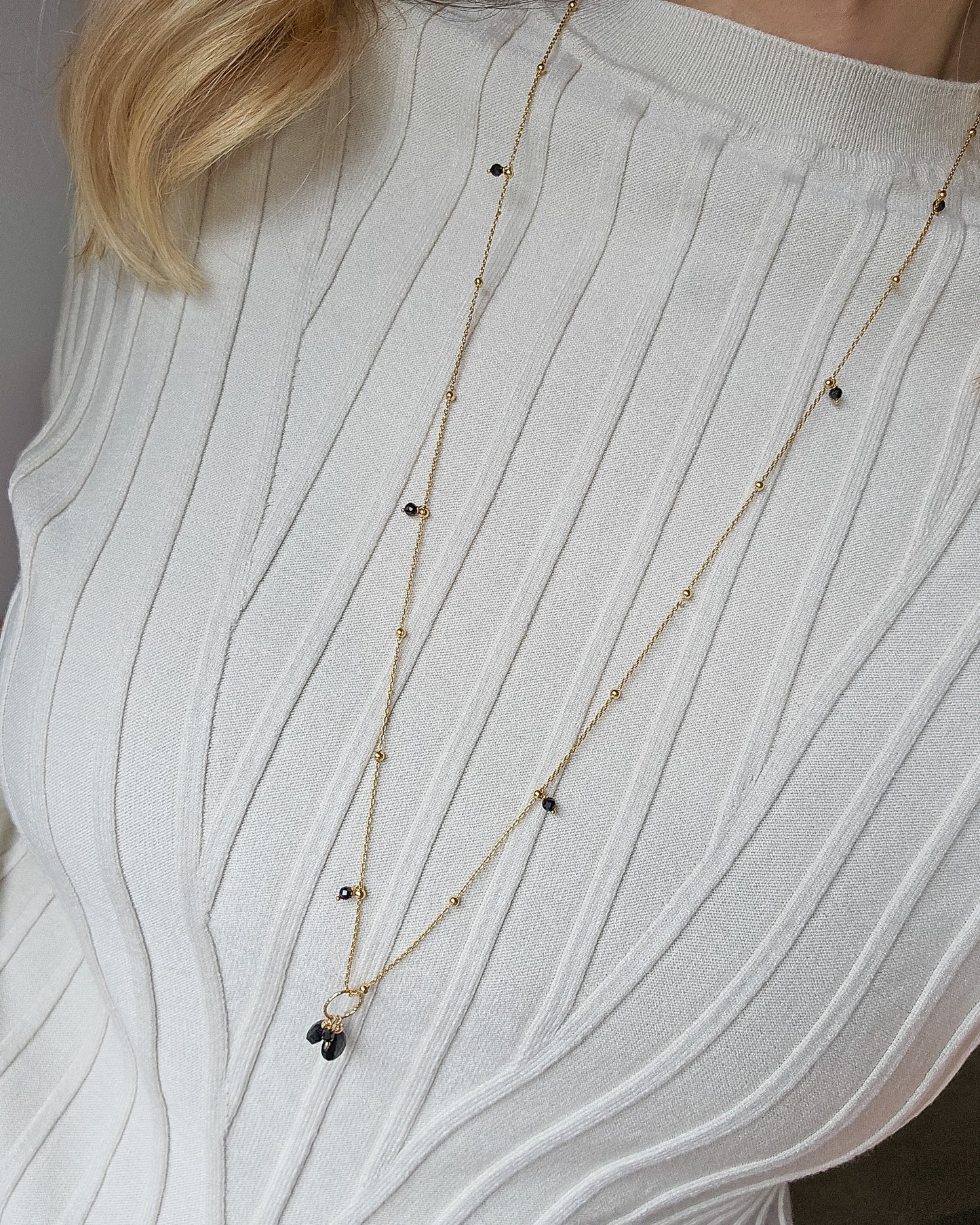 Balls Necklace with Black Spinel