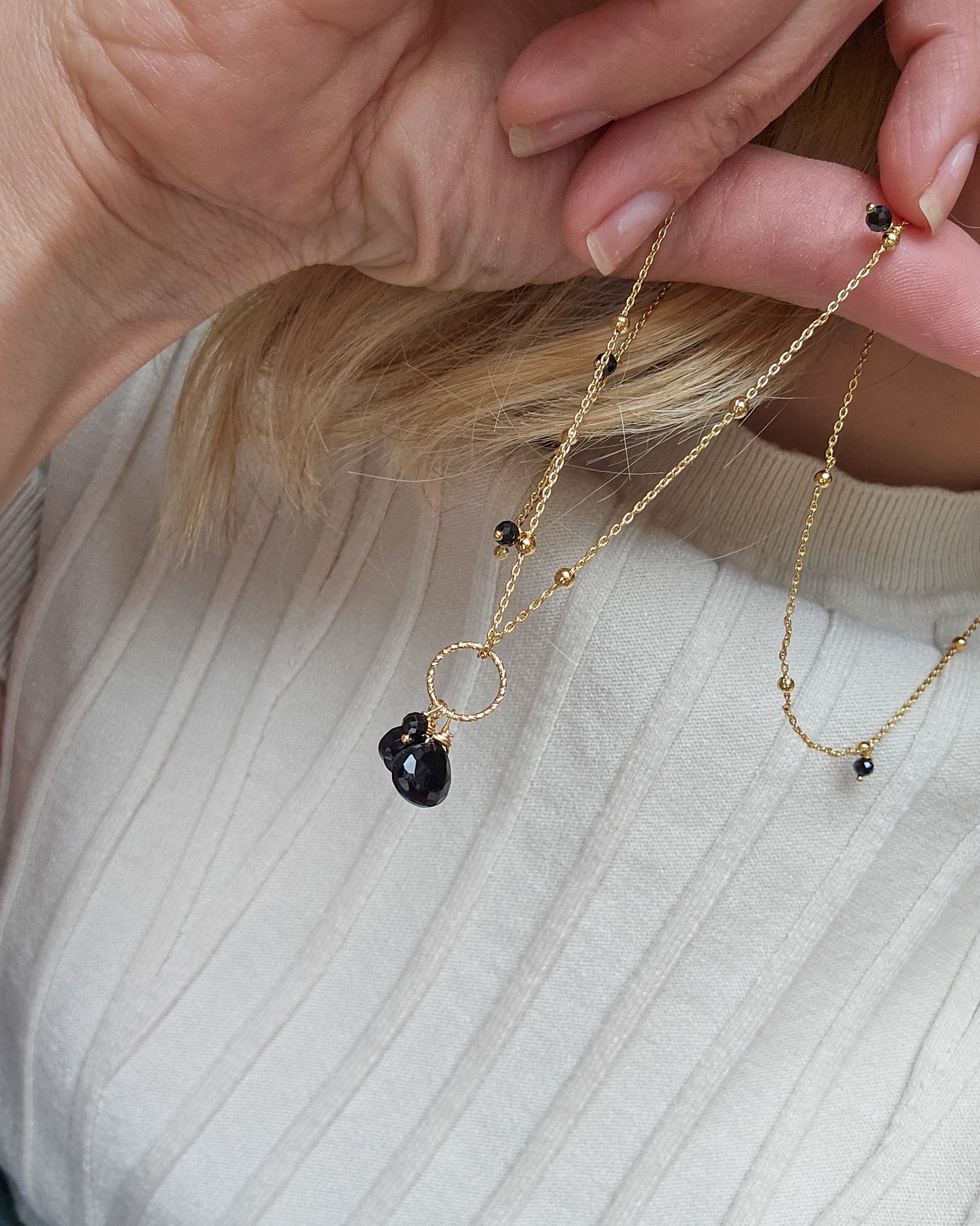 Balls Necklace with Black Spinel