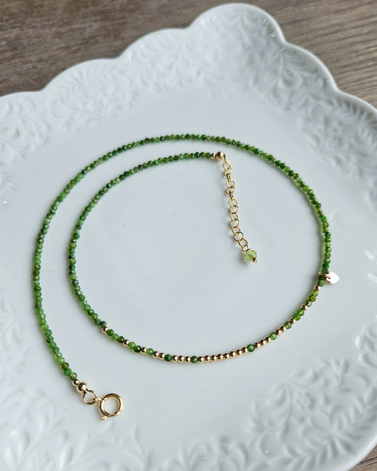 Girocollo micro con Diopside