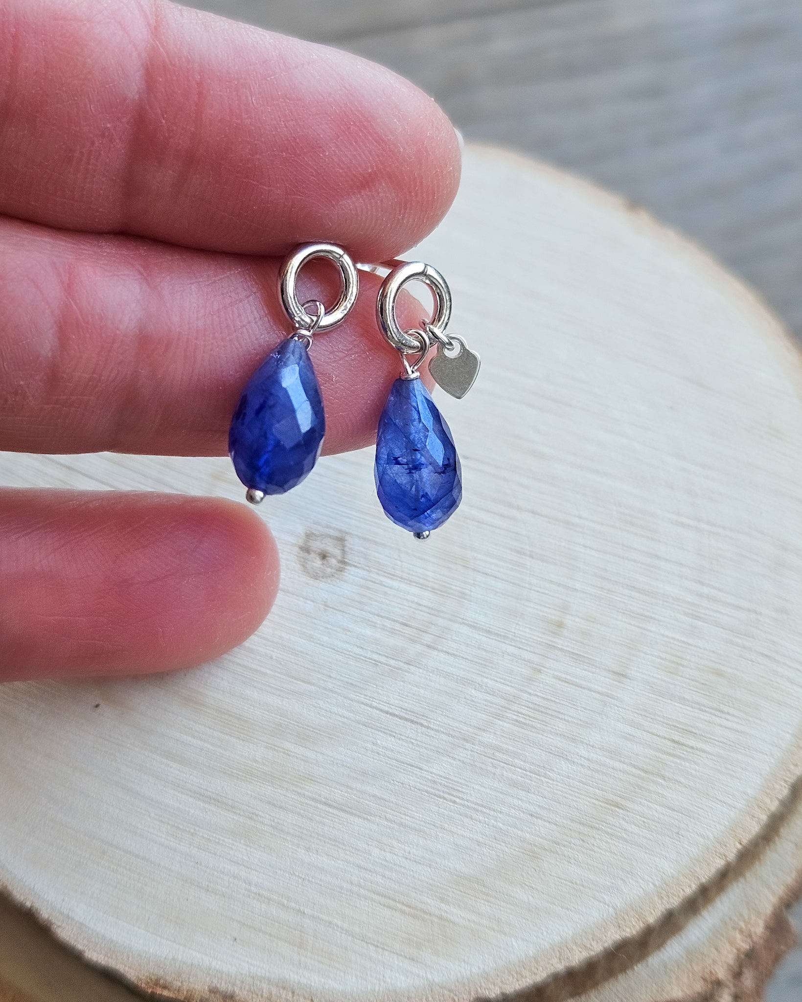 Collana + Orecchini Principessa in argento 925% Zaffiro blu Collana + Orecchini Principessa in argento 925% Zaffiro blu