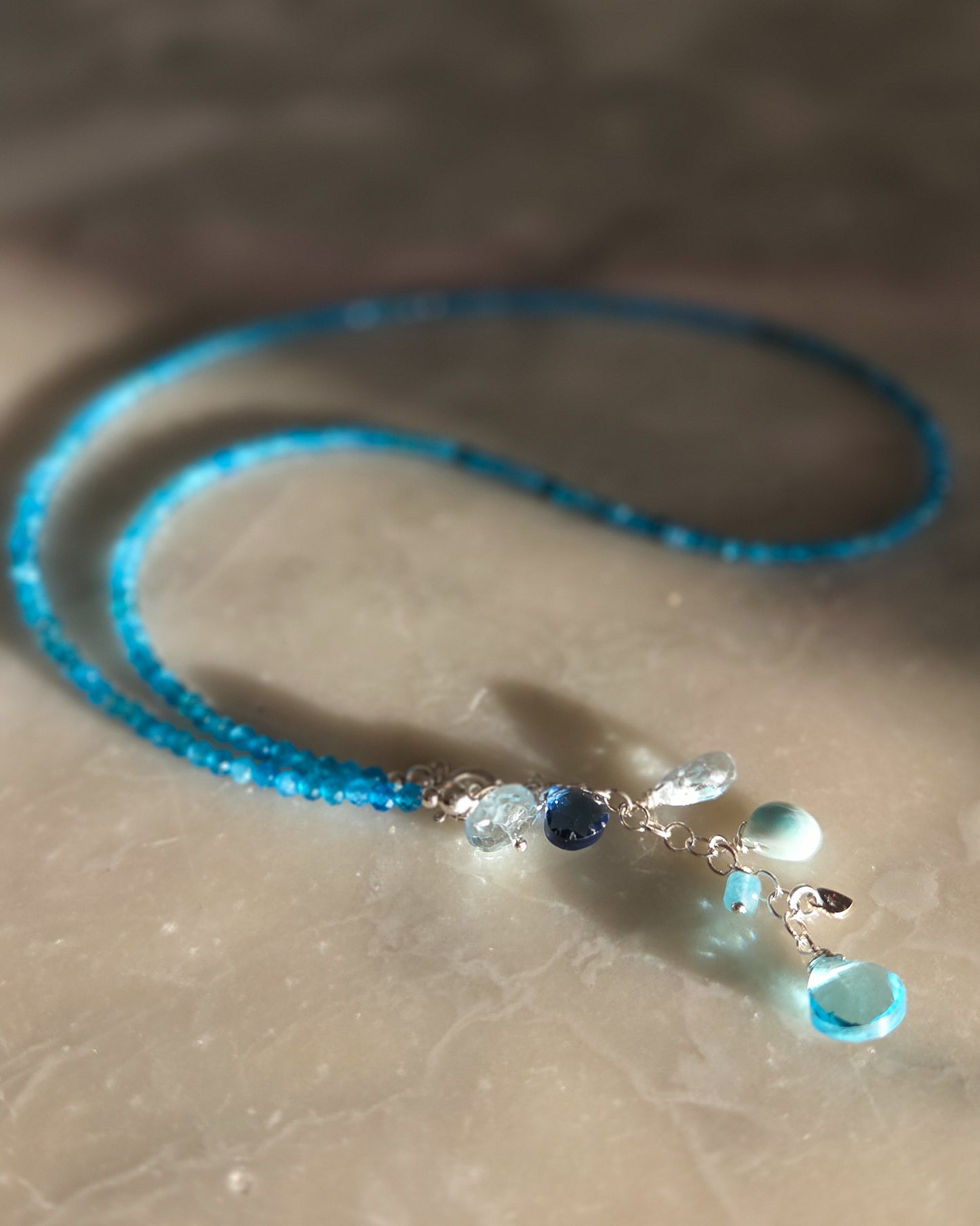 Collana Reverse con Apatite azzurra