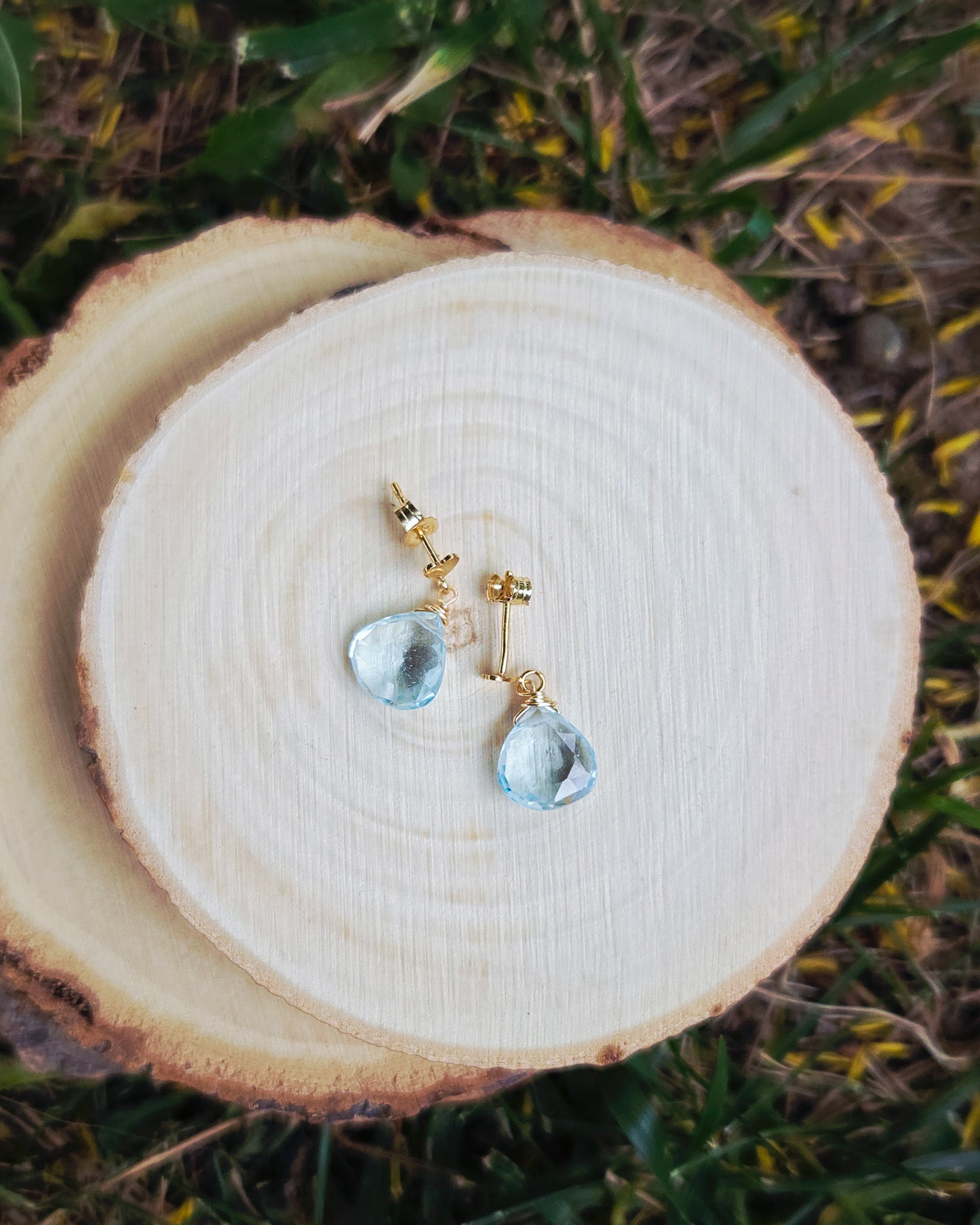Orecchini mini cuori con topazio