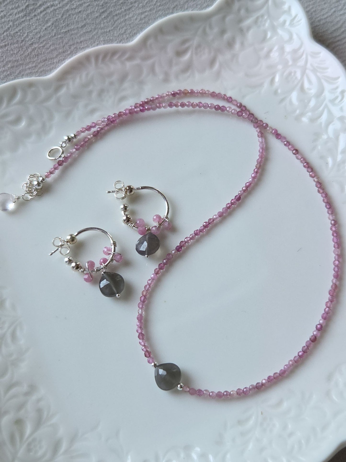 Girocollo tormalina rosa e labradorite