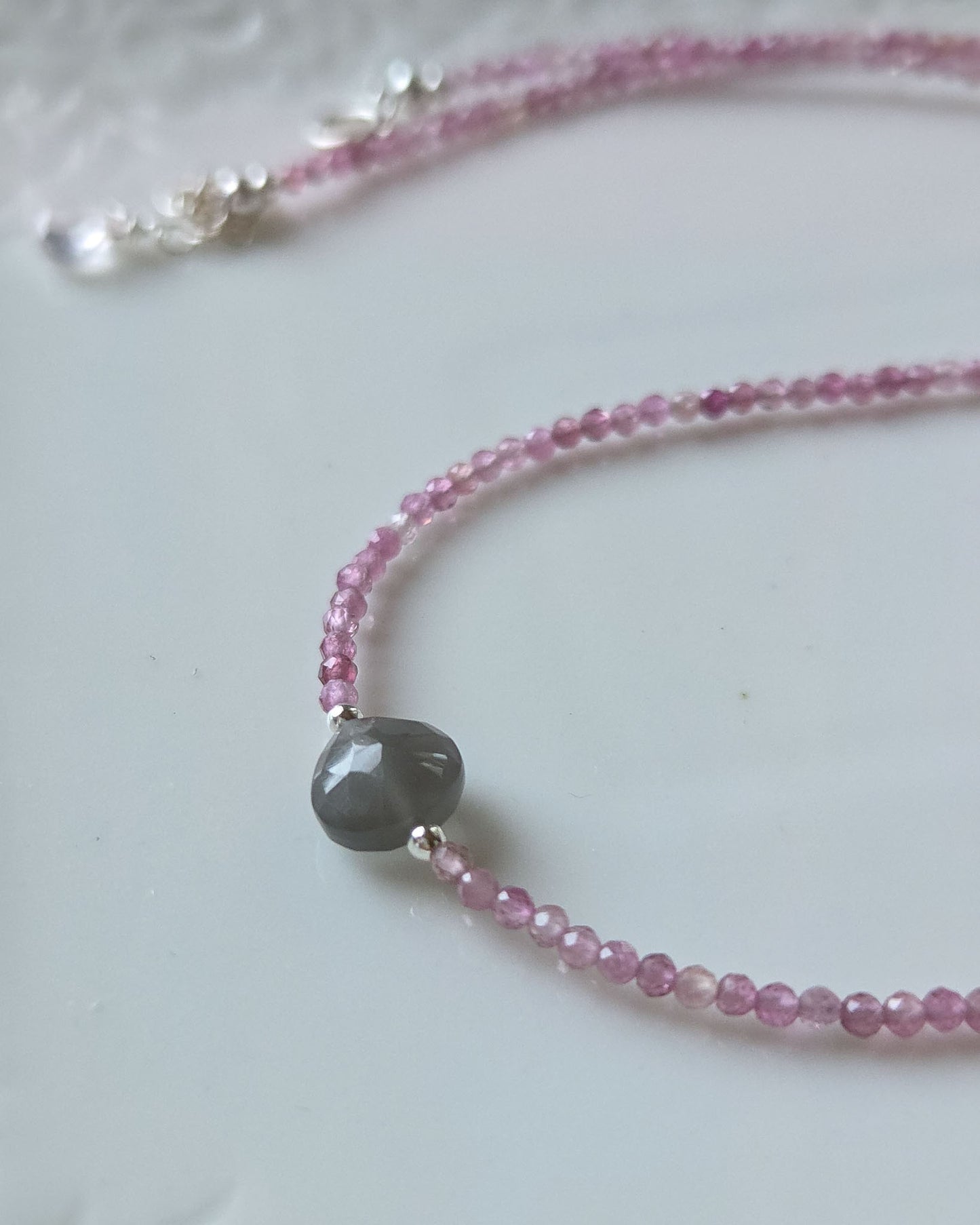 Girocollo tormalina rosa e labradorite