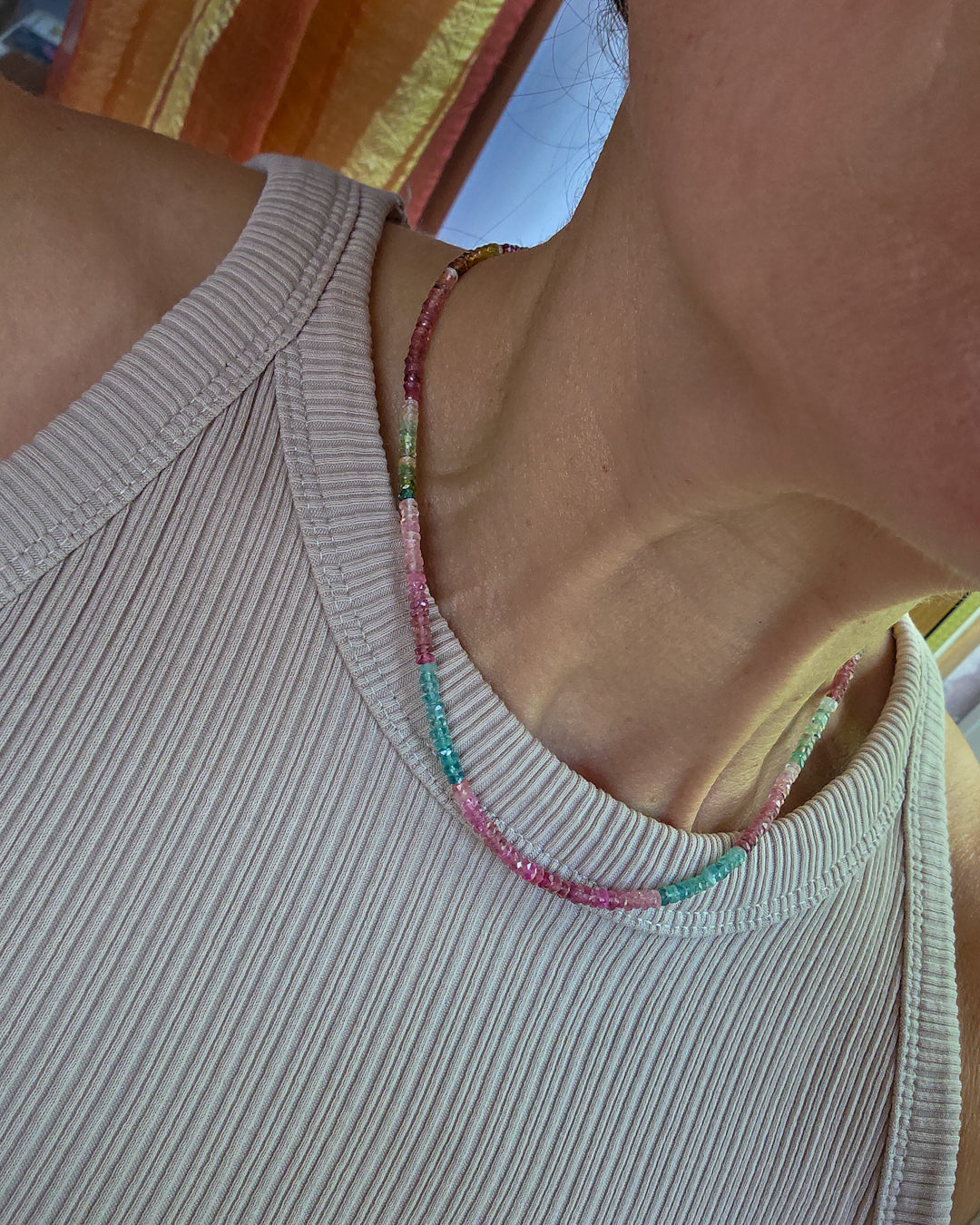 Collana con tormalina multicolore